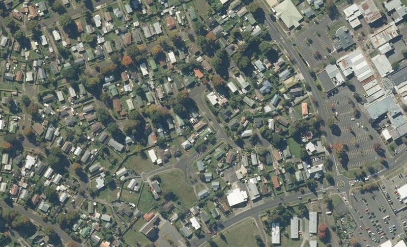 4 Tamakui Grove, Turangi - Carousel 1