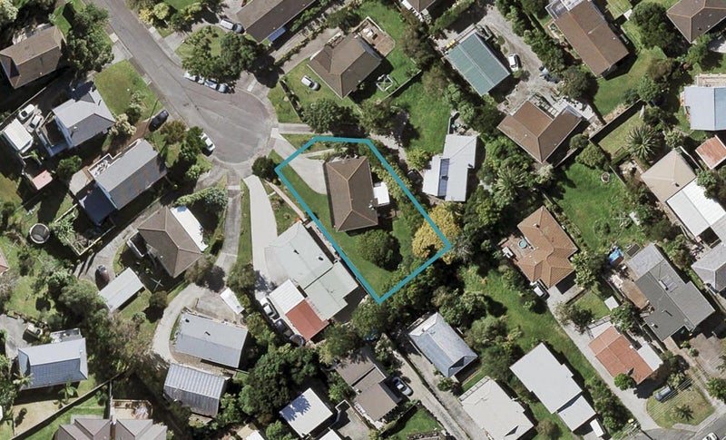 16 Felicity Place, Unsworth Heights, Auckland - Carousel 1