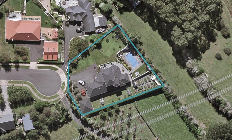69 Shelter Grove, Frankleigh Park, New Plymouth - Carousel 1
