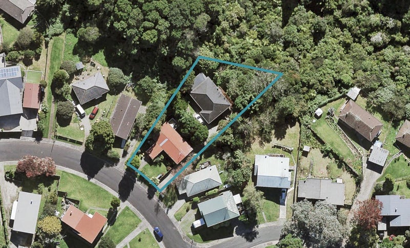 39 Lysander Crescent, Beach Haven, Auckland - Carousel 1