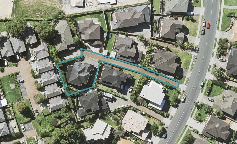57 Medallion Drive, Oteha, Auckland - Carousel 1