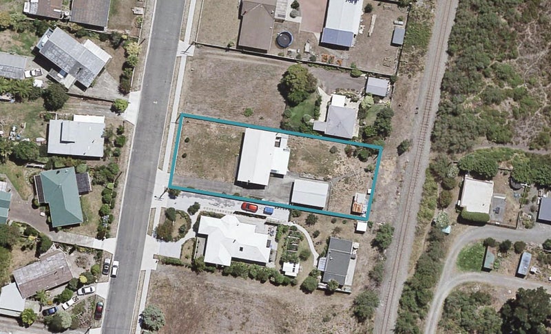 20 Rogers Road, Bay View, Napier - Carousel 1