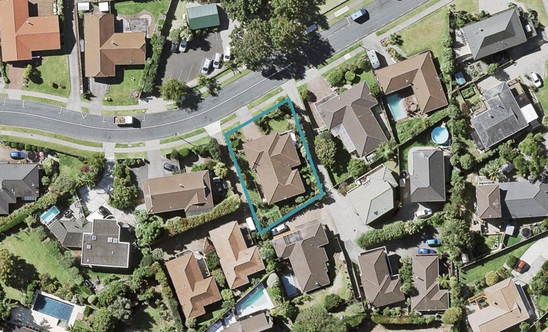 18 Sunnyview Avenue, Shelly Park, Auckland - Carousel 1