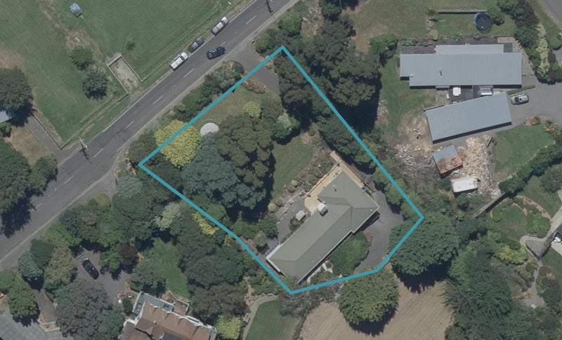 210 Wakari Road, Helensburgh, Dunedin - Carousel 1