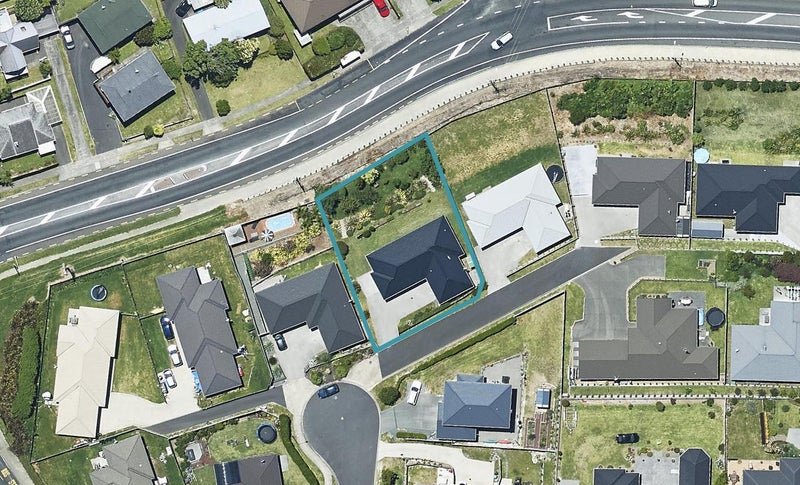 23 Elena Place, Welcome Bay, Tauranga - Carousel 1