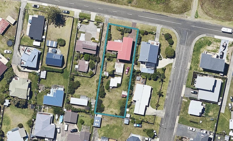 316A Ocean Road, Ohope, Ohope - Carousel 1