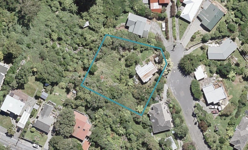33 Foster Crescent, Belmont, Lower Hutt - Carousel 1
