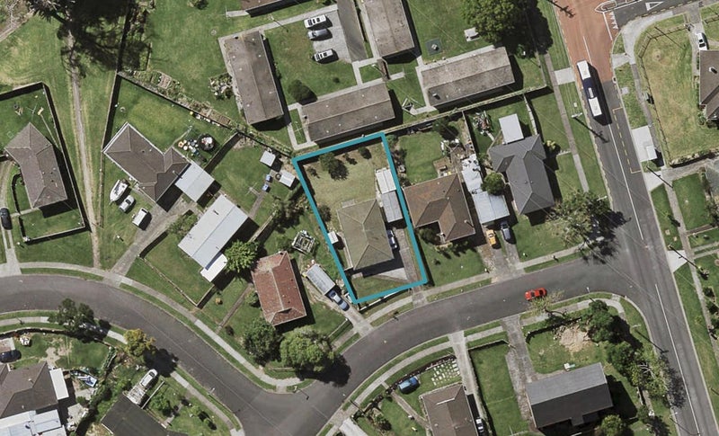 5 Carey Place, Otara, Auckland - Carousel 1