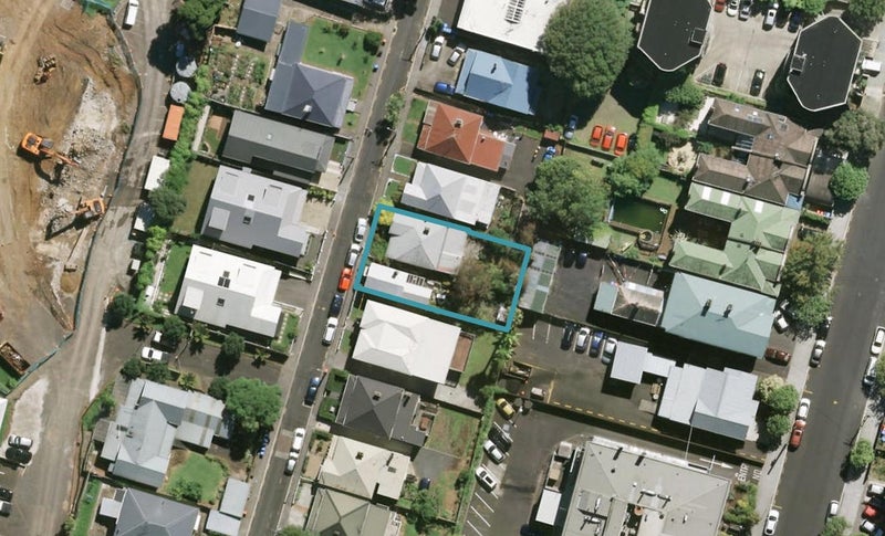 2/39 Seafield View Road, Grafton, Auckland - Carousel 1