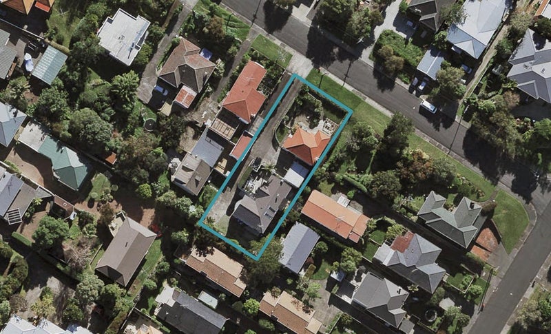 75 Ngatiawa Street, One Tree Hill, Auckland - Carousel 1