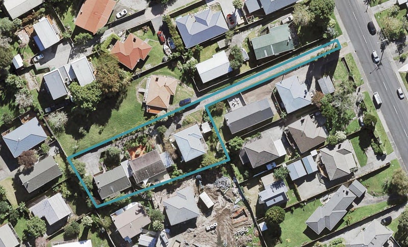 1/280 Rangatira Road, Beach Haven, Auckland - Carousel 1