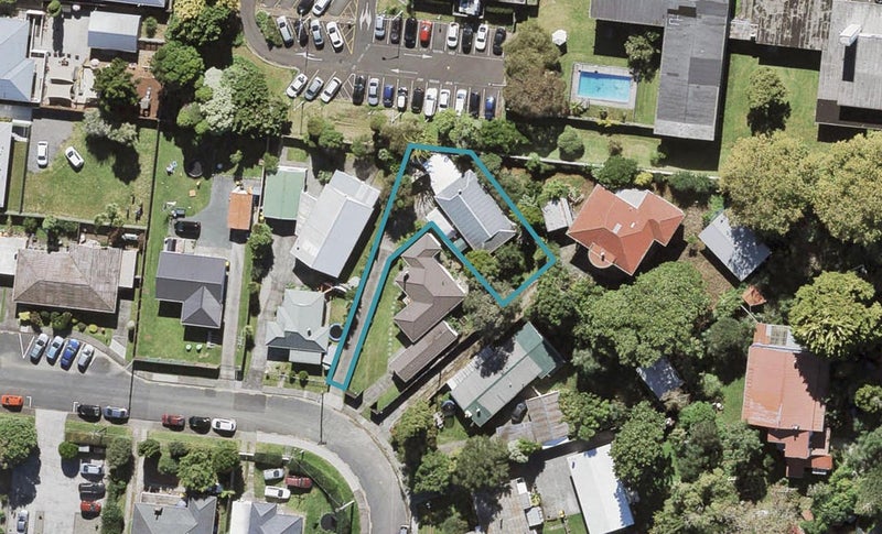 12A Abel Tasman Avenue, Henderson, Auckland - Carousel 1