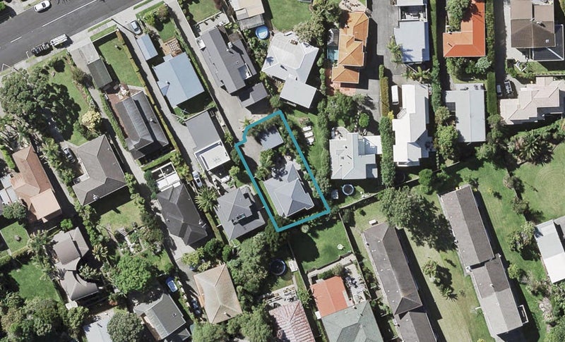 39A Williamson Avenue, Belmont, Auckland - Carousel 1