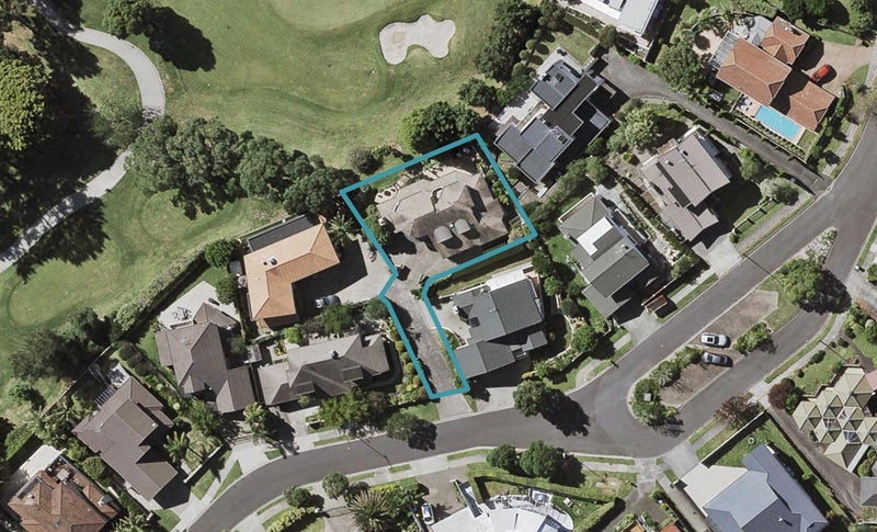 14 Allen Johnston Place, Saint Johns, Auckland - Carousel 1