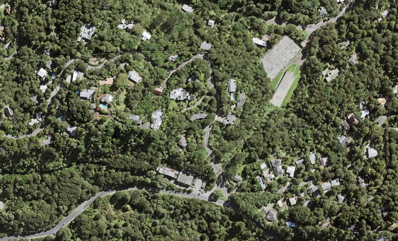 66 Scenic Drive, Titirangi, Auckland - Carousel 1
