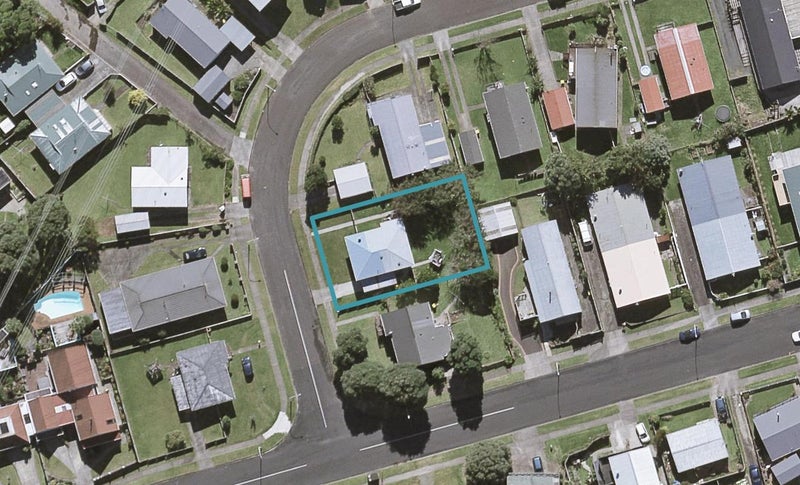 4 Tahurangi Place, Spotswood, New Plymouth - Carousel 1