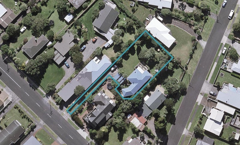 69 Wairau Road, Oakura, Oakura - Carousel 1