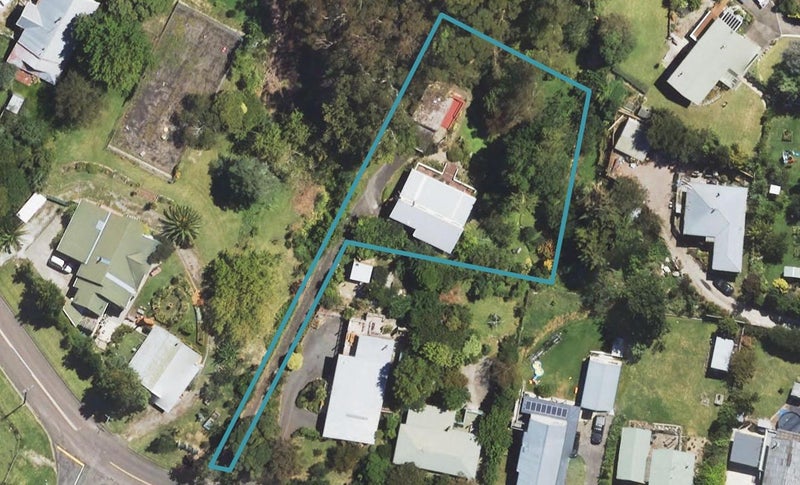 2 Norwood Road, Kaiti, Gisborne - Carousel 1