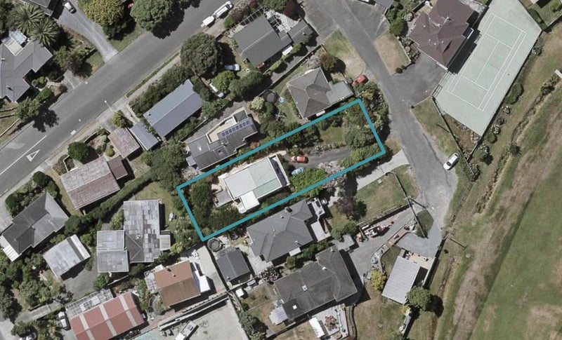 6 Mckay Street, PARAPARAUMU BEACH, PARAPARAUMU - Carousel 1