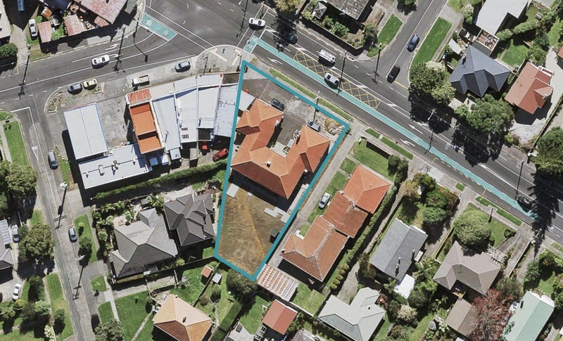 2/181 Mount Albert Road, Sandringham, Auckland - Carousel 1