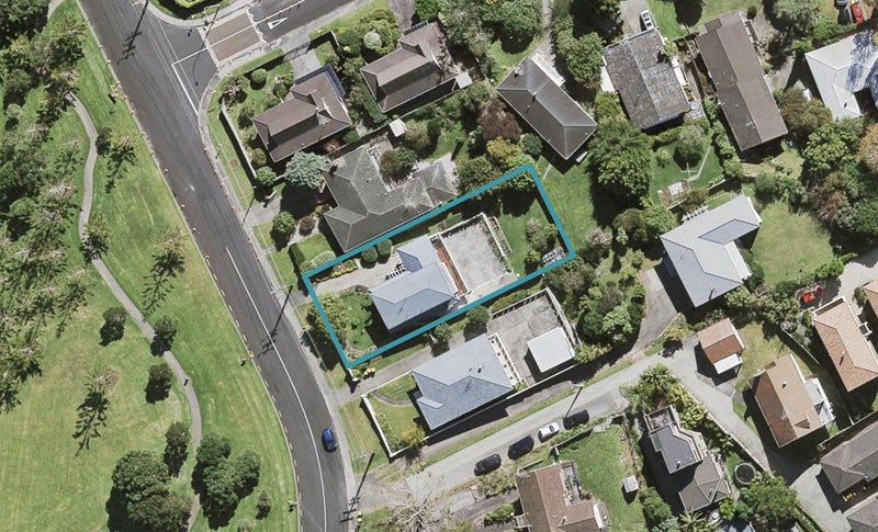 49 High Road, Glenfield, Auckland - Carousel 1