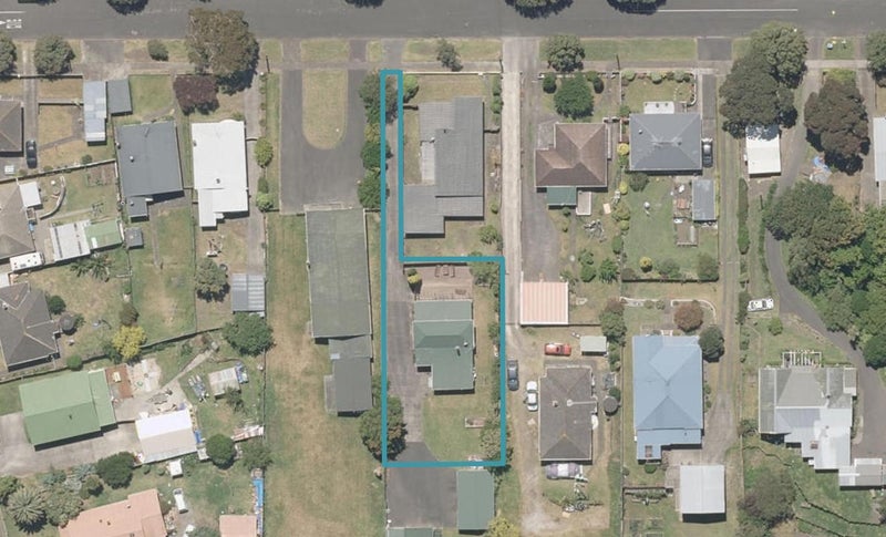 11 Swiss Avenue, Gonville, Whanganui - Carousel 1