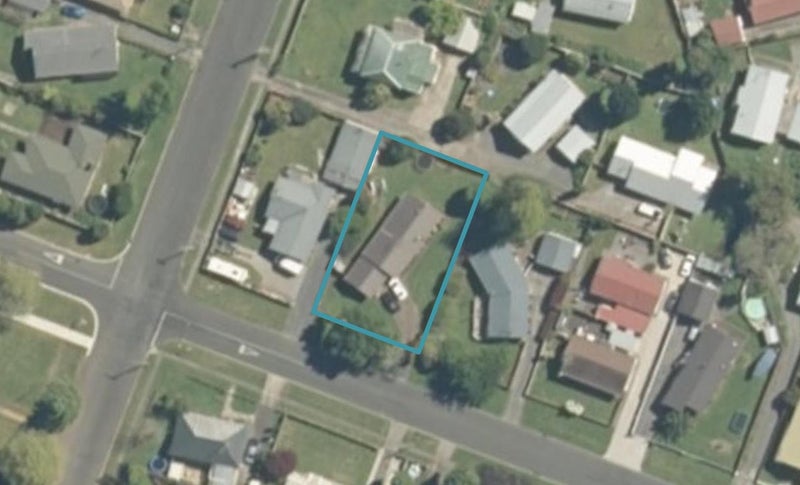 9 Thompson Street, Leamington, Cambridge - Carousel 1