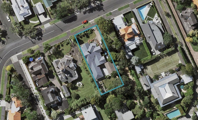 39 Stanley Point Road, Stanley Point, Auckland - Carousel 1