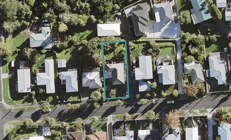 10 Peter Buck Road, New Windsor, Auckland - Carousel 1