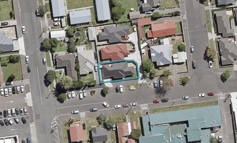 5 Sinclair Street, Ebdentown, Upper Hutt - Carousel 1