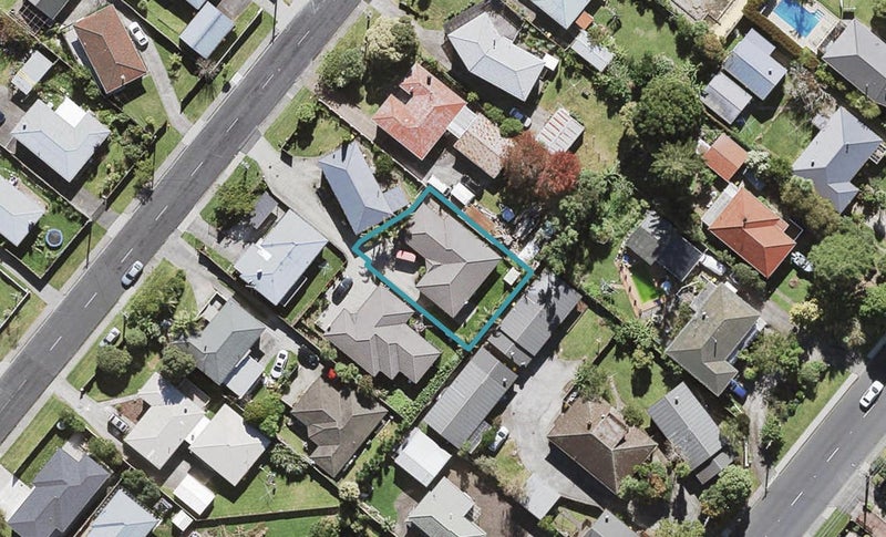 68A Farquhar Road, Glendene, Auckland - Carousel 1