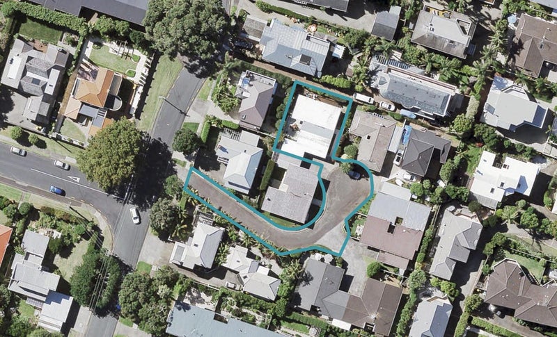 25D Saltburn Road, Milford, Auckland - Carousel 1