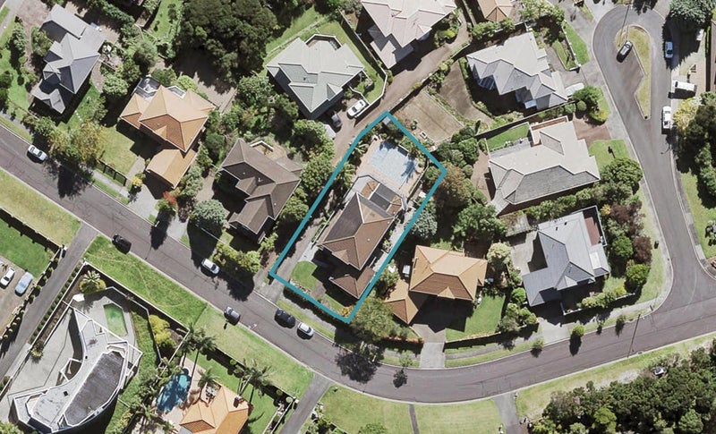 108 Onetaunga Road, Chatswood, Auckland - Carousel 1