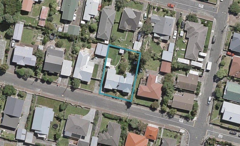 1/19 Montague Street, Alicetown, Lower Hutt - Carousel 1