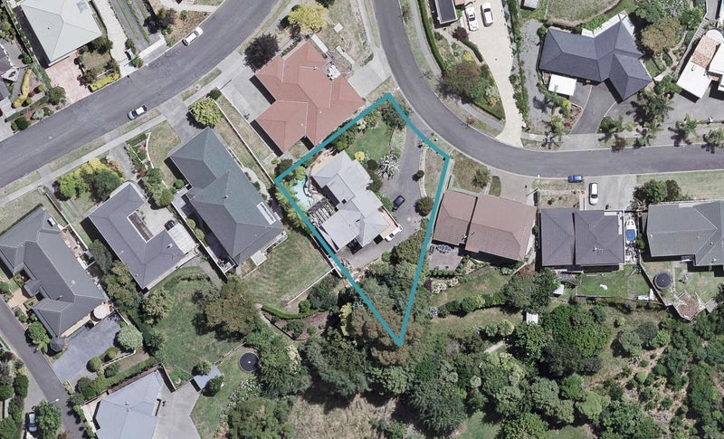 2 Poaka Place, Taradale, Napier - Carousel 1