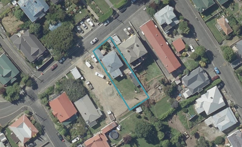 15 Neidpath Road, Mornington, Dunedin - Carousel 1