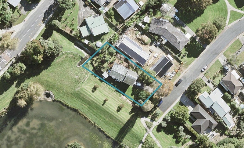 63 Arkles Strand, Arkles Bay, Whangaparaoa - Carousel 1