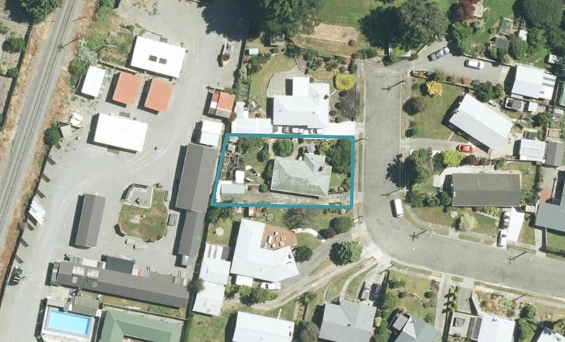 11 Collett Place, Riversdale, Blenheim - Carousel 1