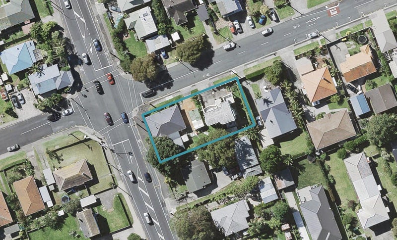 2/176 Lake Road, Belmont, Auckland - Carousel 1