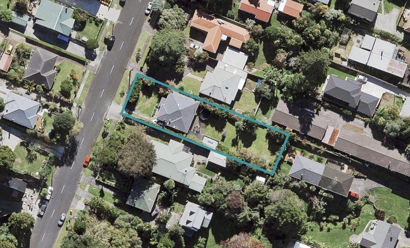 25 Wattle Street, New Lynn, Auckland - Carousel 1