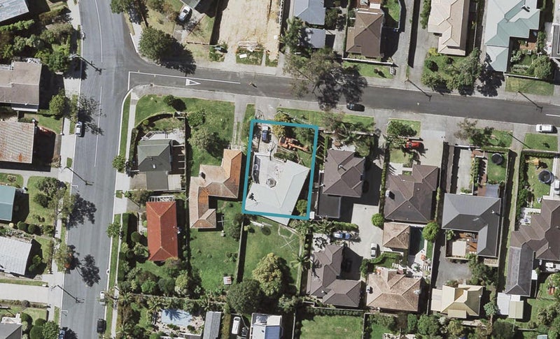 5 Rutherford Terrace, Meadowbank, Auckland - Carousel 1