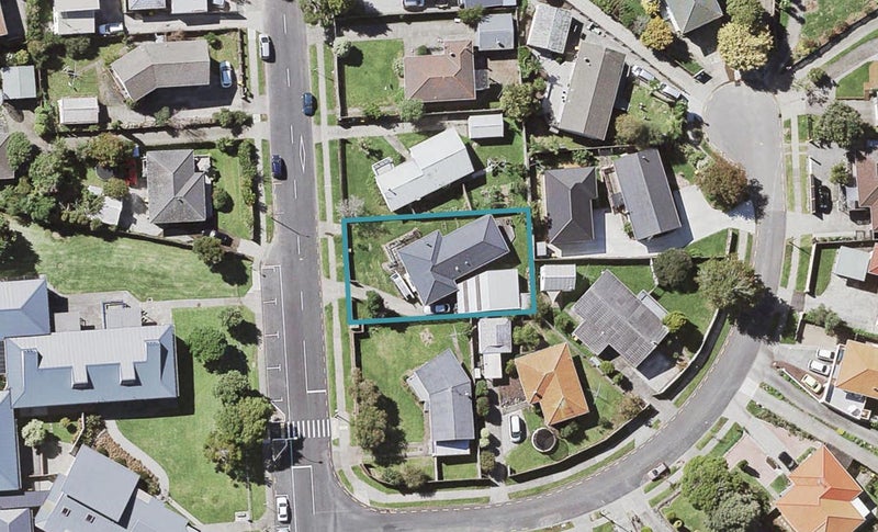 15 Wycherley Drive, Bucklands Beach, Auckland - Carousel 1