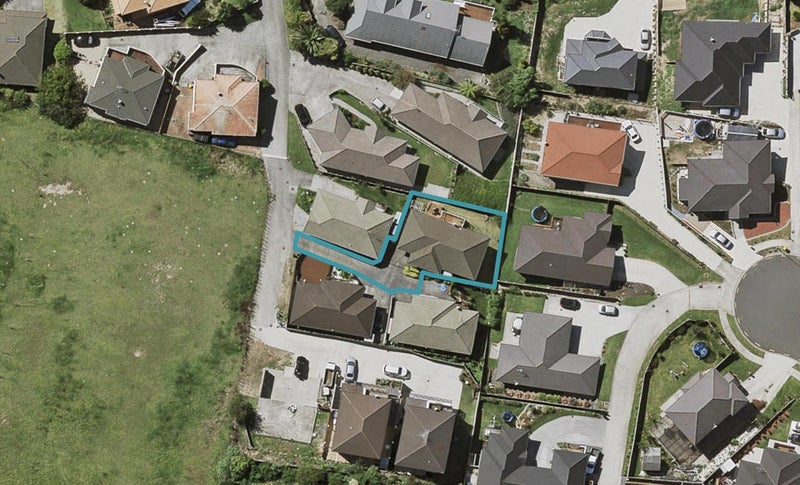 20A Lizzie Lane, Clover Park, Auckland - Carousel 1