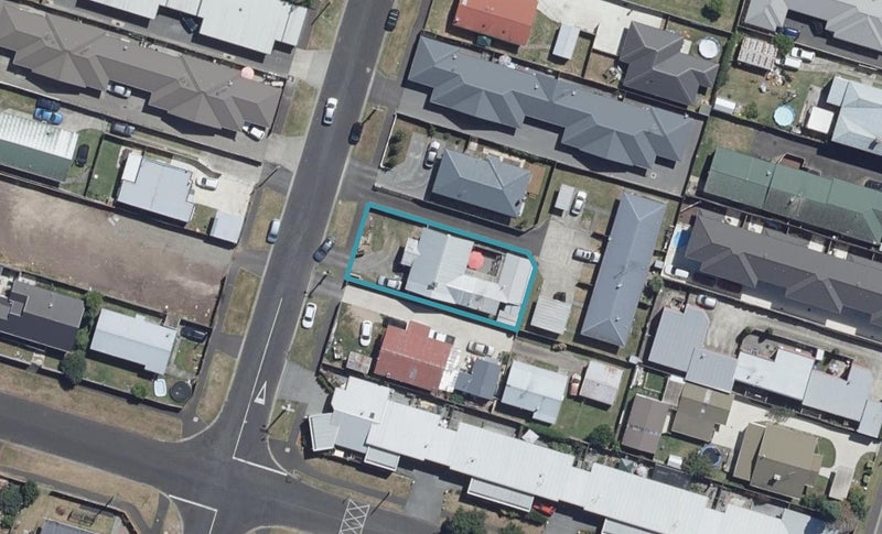 10 Maitland Street, Frankton, Hamilton - Carousel 1
