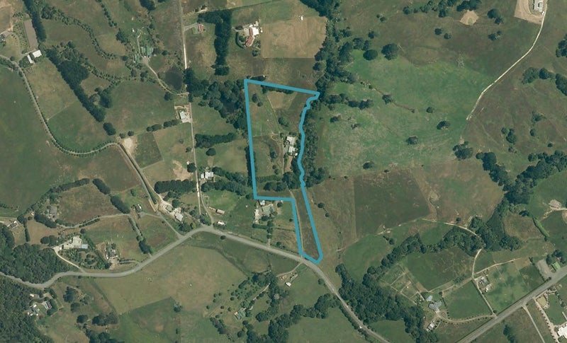 36 Pebble Brook Road, Silverdale - Carousel 1