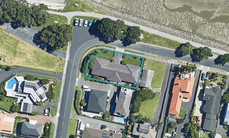 111 Beach Road, Matua, Tauranga - Carousel 1