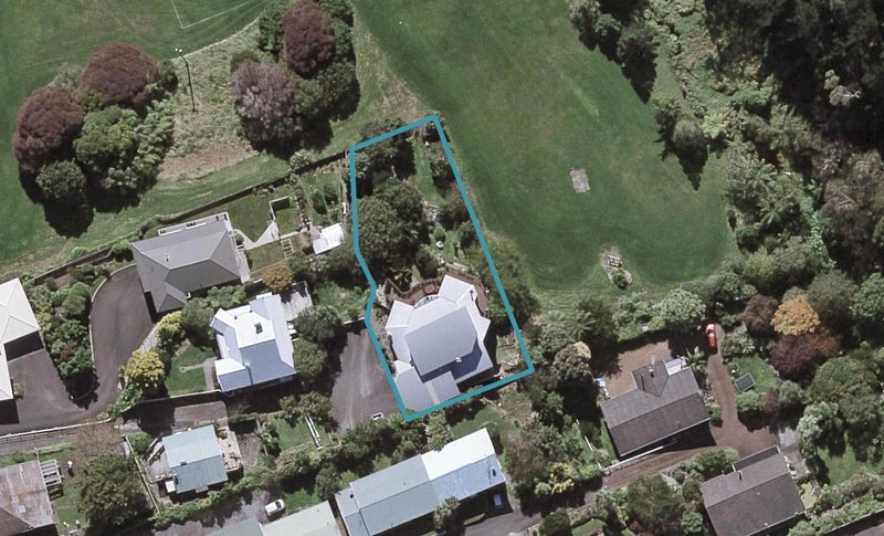 233D Carrington Street, Vogeltown, New Plymouth - Carousel 1
