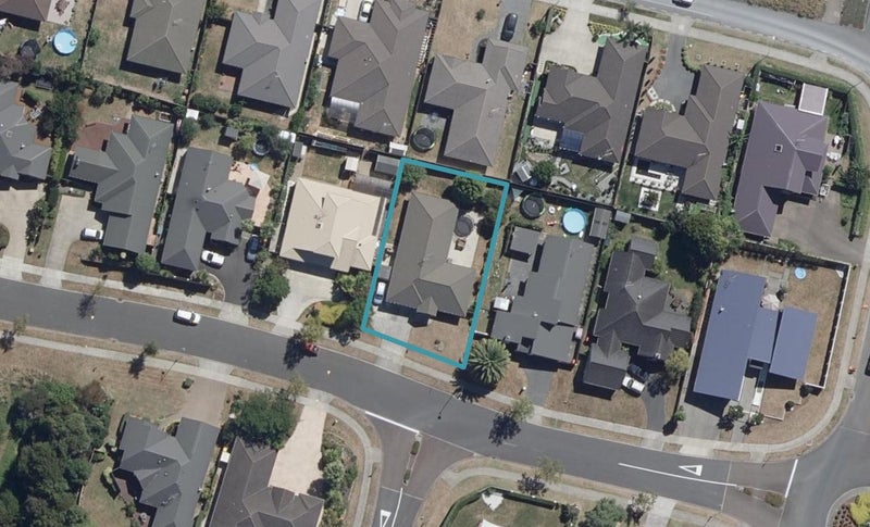 8 Haswell Place, Huntington, Hamilton - Carousel 1
