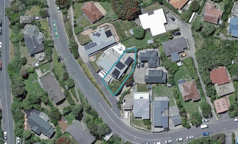 2 Rodney Street, Northland, Wellington - Carousel 1