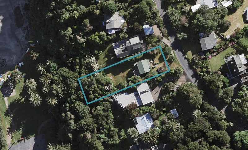 14 Matapana Road, Palm Beach, Waiheke Island - Carousel 1